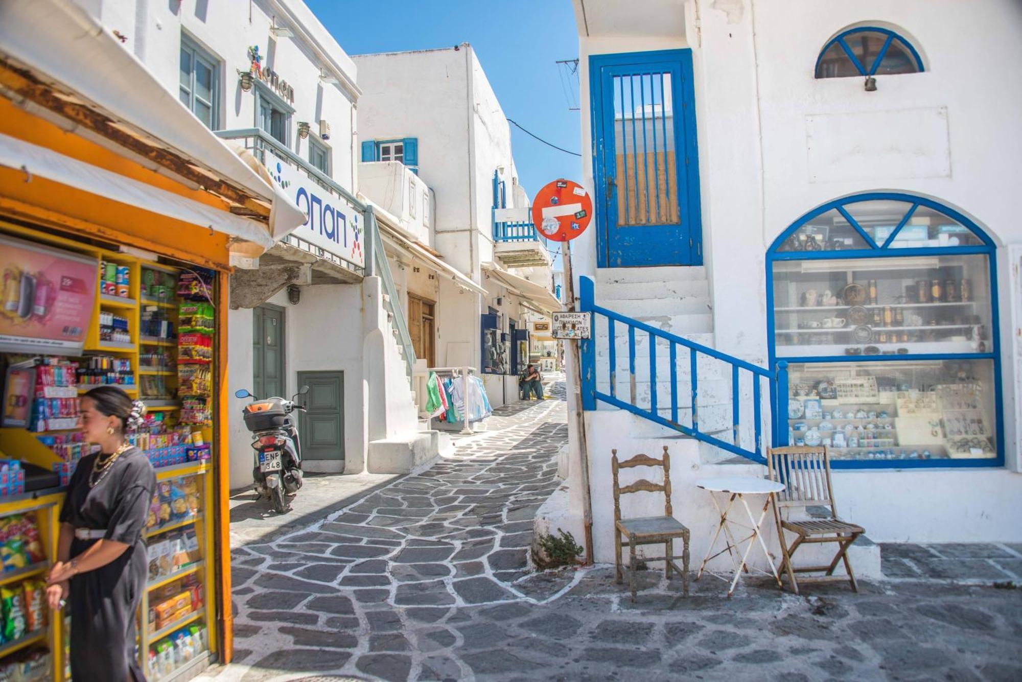 Delphines Mykonos Town