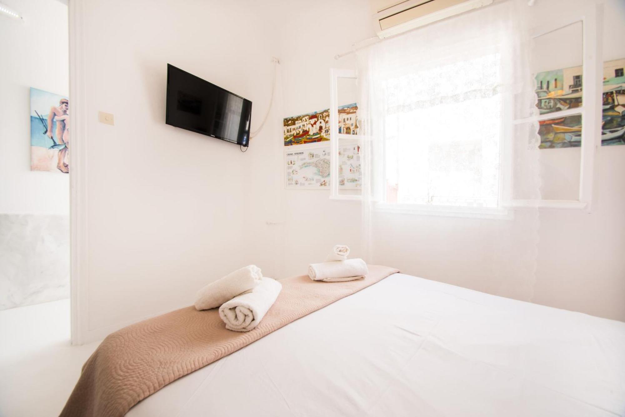 Delphines Hotel 2*