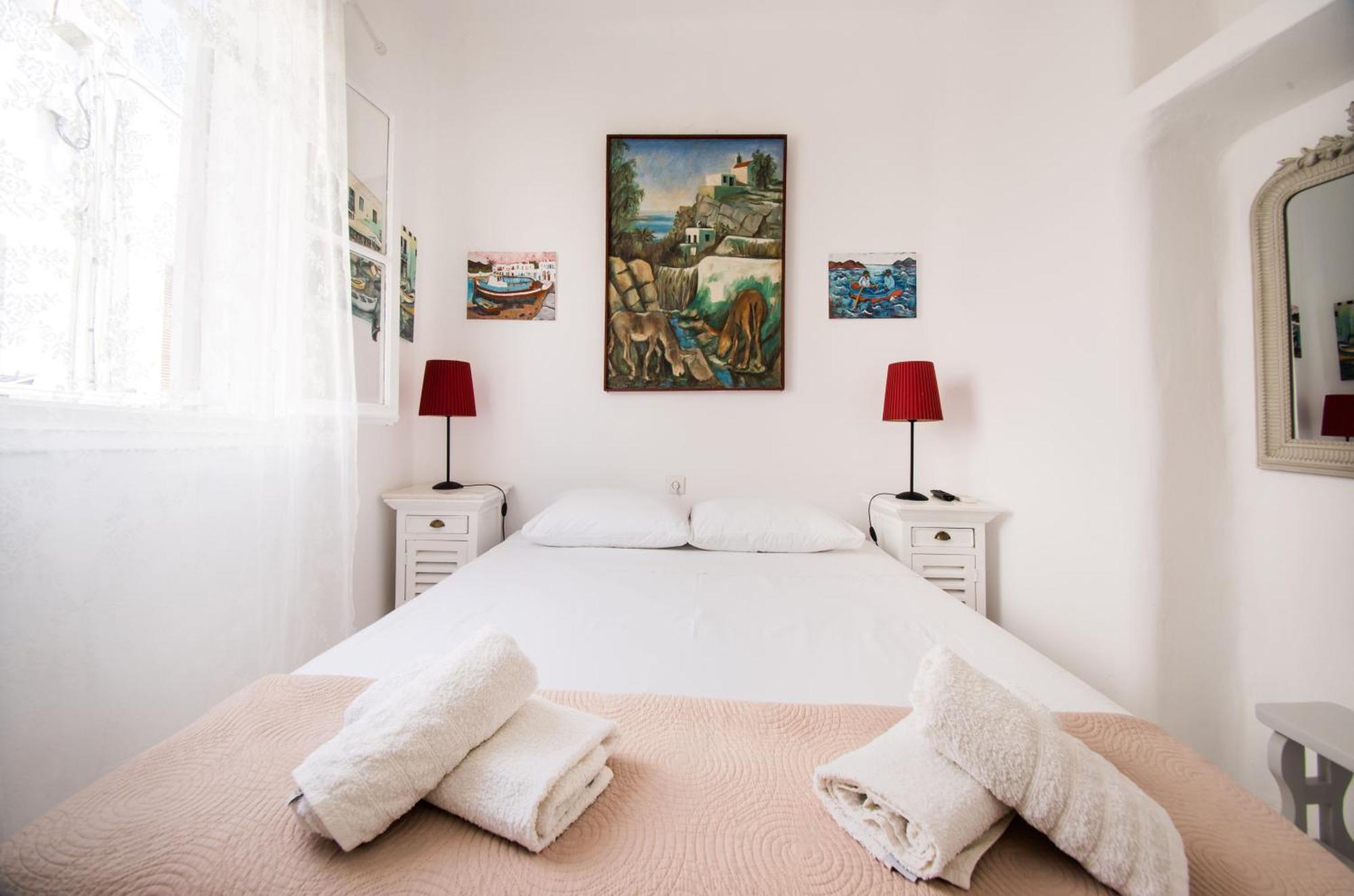 Delphines Hotel 2*