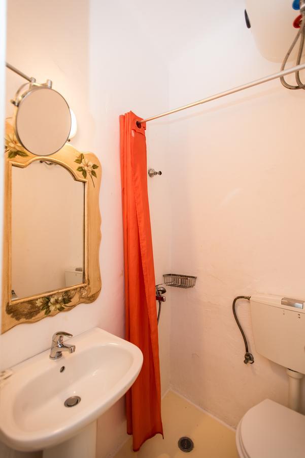 Delphines Hotel 2*